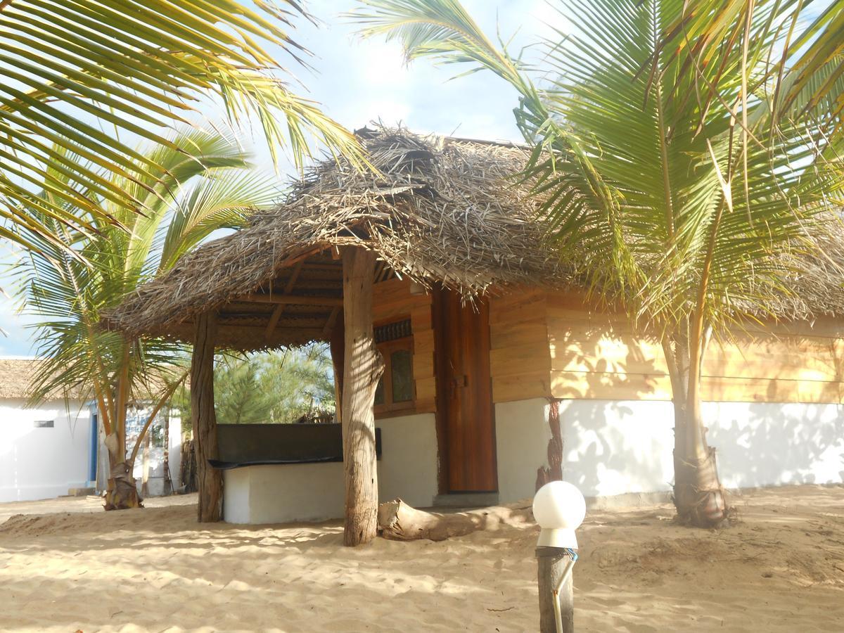 Shim Beach Resort Arugam Bay Exteriör bild