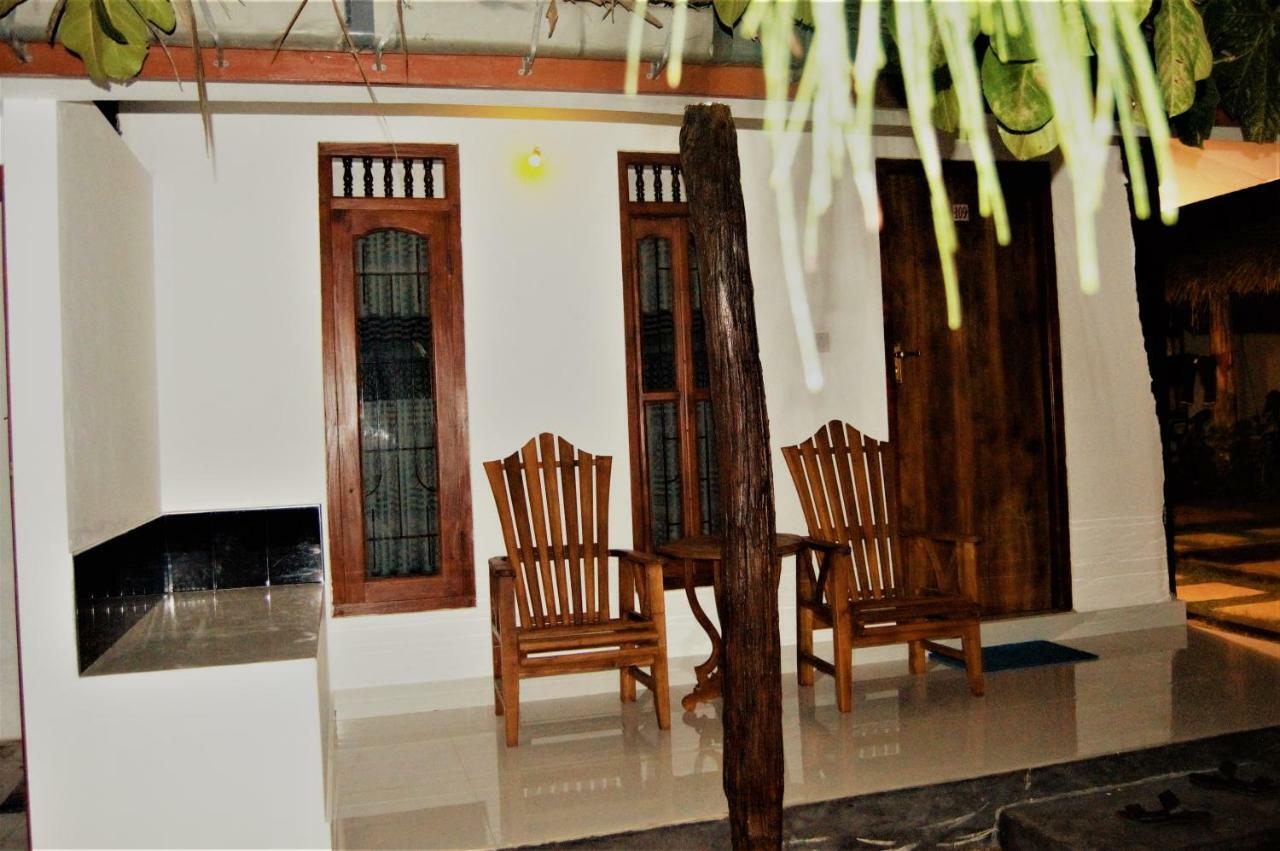 Shim Beach Resort Arugam Bay Exteriör bild
